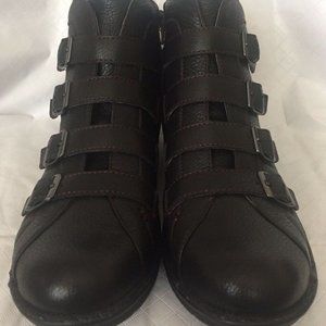Bionica Orion Women's Black Leather Booties Sz 9.5